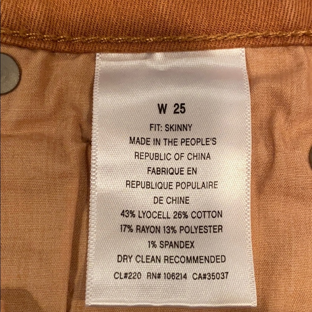 else mustard color skinny jeans. - Picture 5 of 8